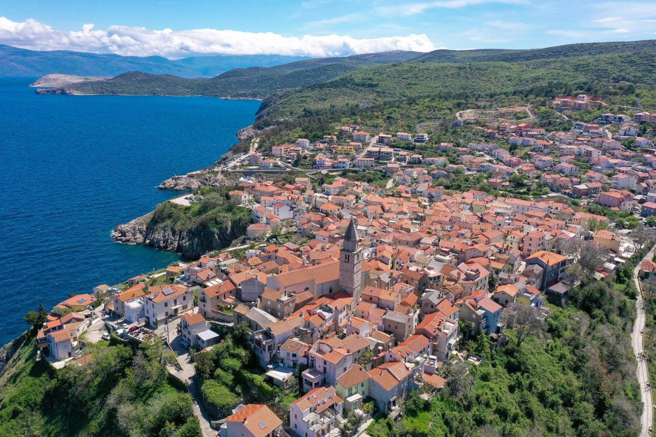 Apartament Moro Vrbnik Zewnętrze zdjęcie