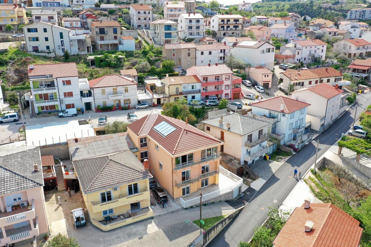 Apartament Moro Vrbnik Zewnętrze zdjęcie
