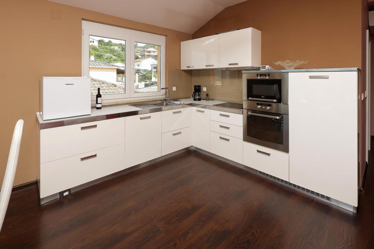 Apartament Moro Vrbnik Zewnętrze zdjęcie