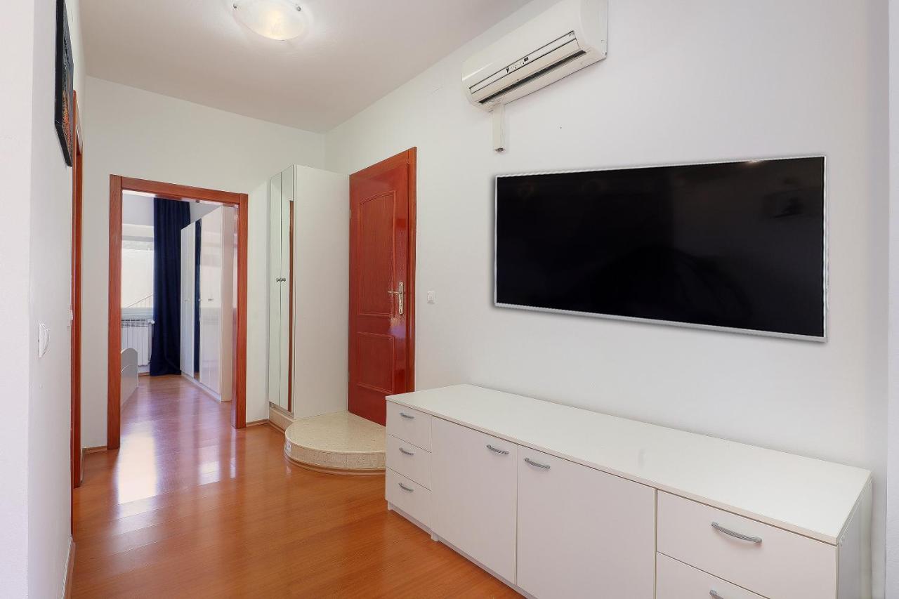 Apartament Moro Vrbnik Zewnętrze zdjęcie
